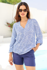 APPROVED Clea Viscose Crinkle Blouse | Circle White/Blue - Aspiga