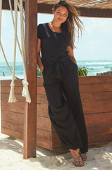 black-round-neck-short-t-shirt