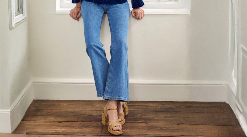 Women's Sustainable Flared Jeans