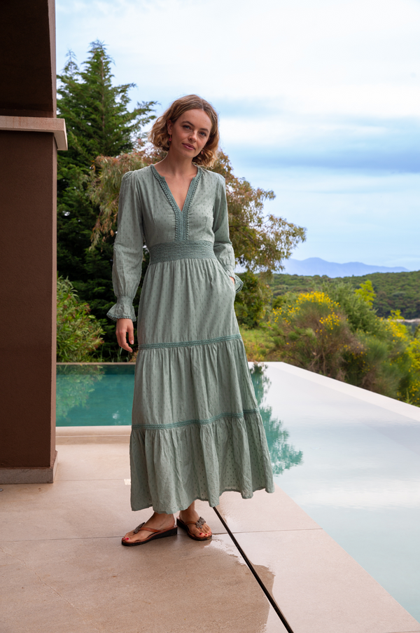 Purdie Organic Cotton Dobby Dress | Light Khaki