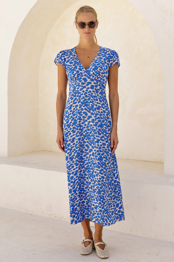 Best Dresses For Hourglass Shape | Wrap & Midi | Aspiga