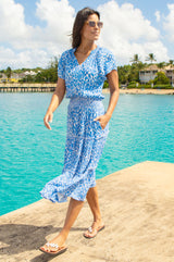 Riley Viscose Crinkle Dress | White/Blue - Aspiga