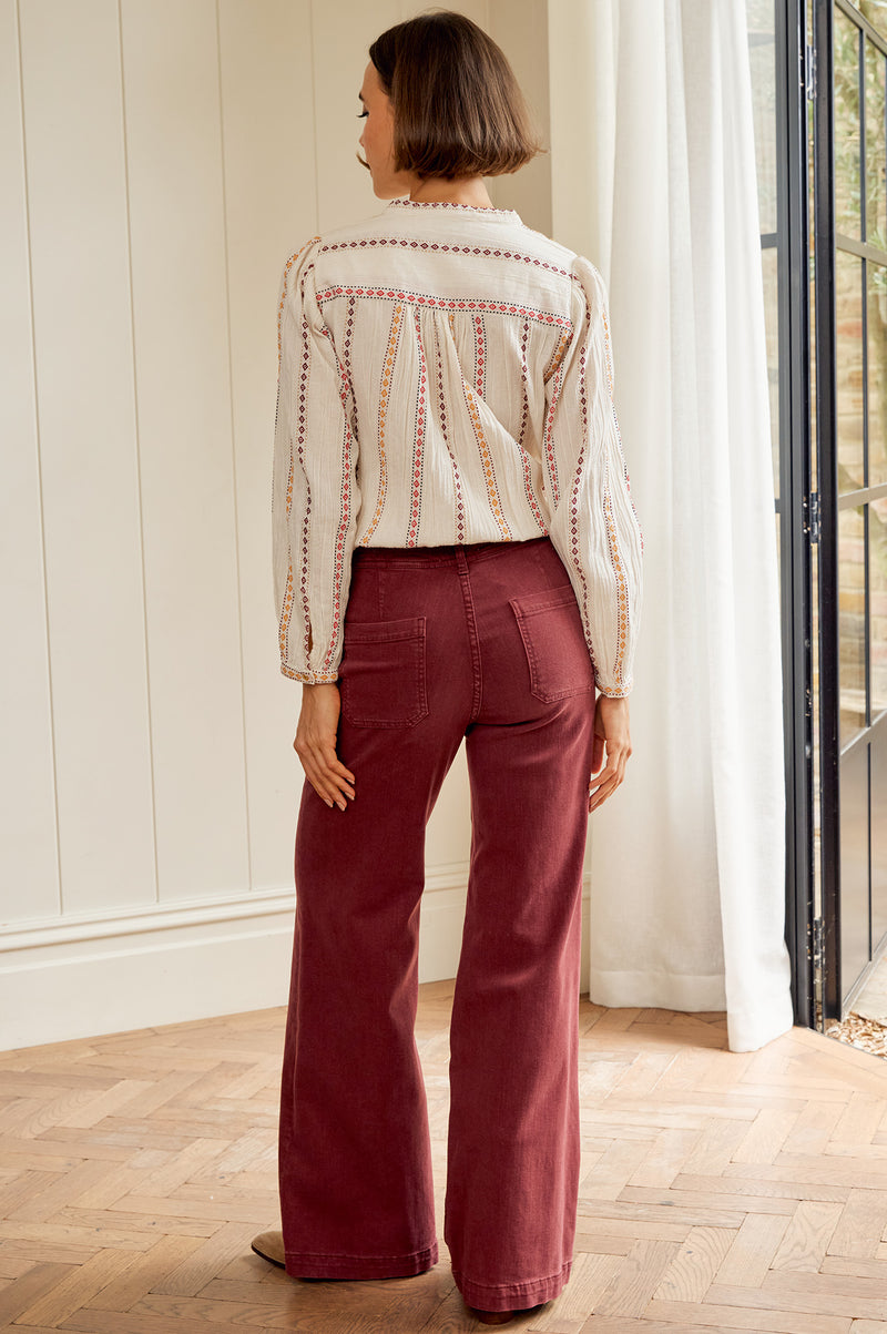 MAISON HOTEL Capuleto Giulietta Jean | Burgundy