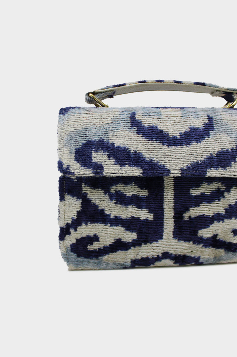 Pine Up Tote | Ikat Blue/White