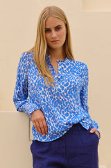 Kaia Viscose Crinkle Blouse | White/Blue