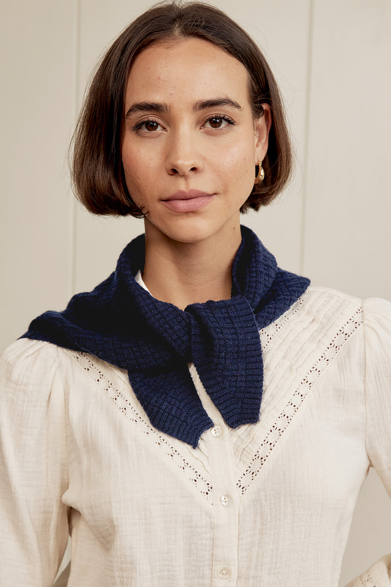 Merino Wool Tie Neck Scarf | Navy