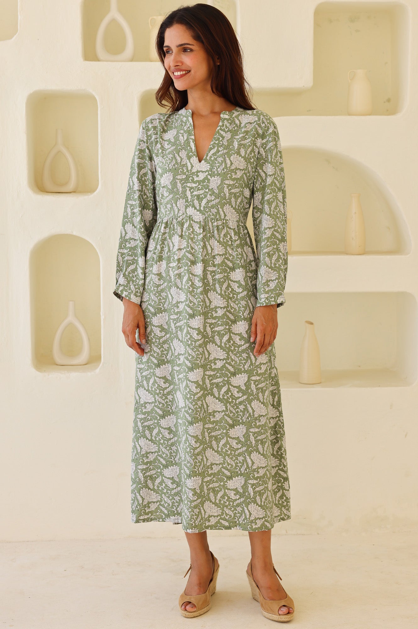 Mara Rayon Dress | Khaki/White