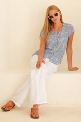 Lisbon Viscose Crinkle Blouse | Circle White/Blue - Aspiga