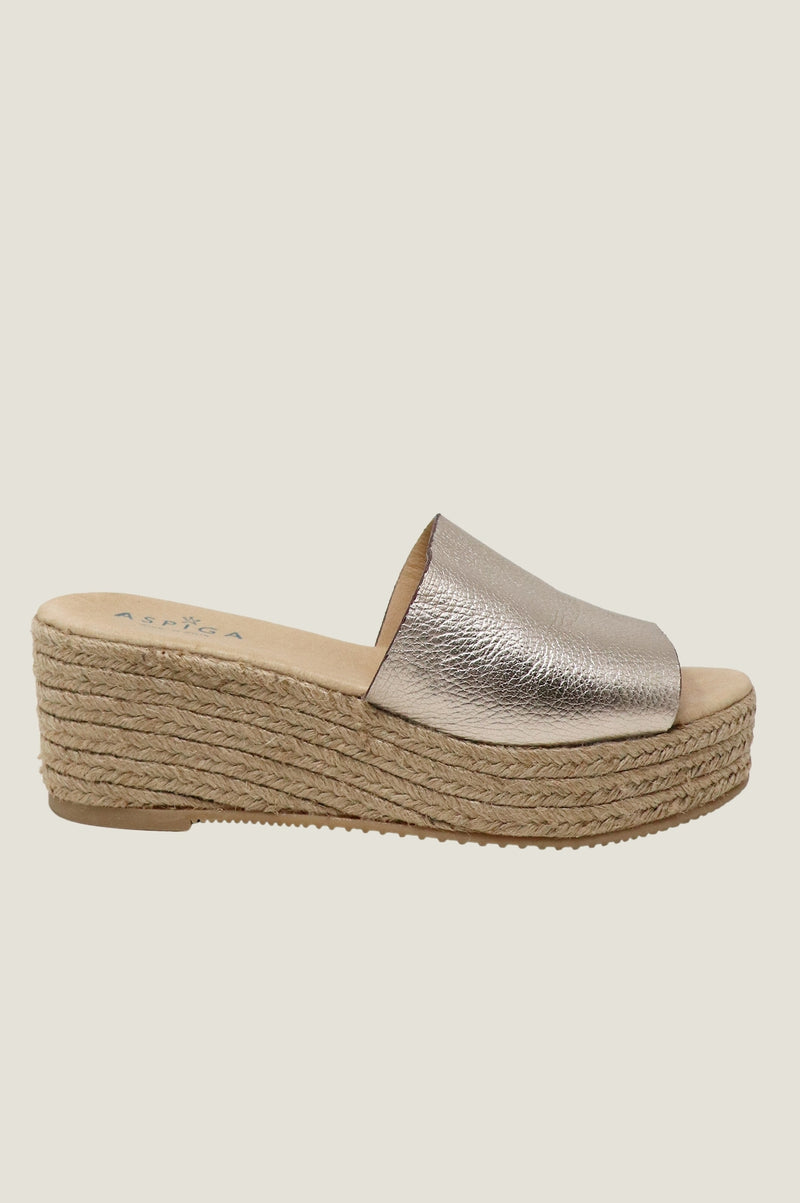 Laura Mule | Gold