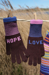 QUINTON CHADWICK Love Hope Fingerless Gloves | Navy/Pink