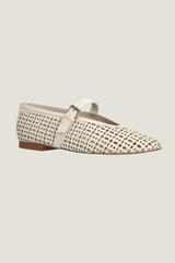 Maia Flat | White