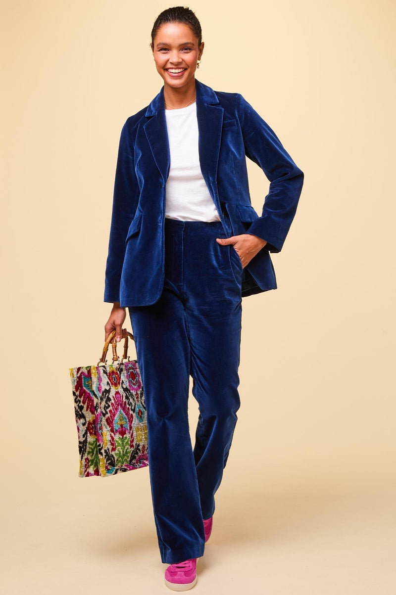 Midnight blue velvet suit 2025