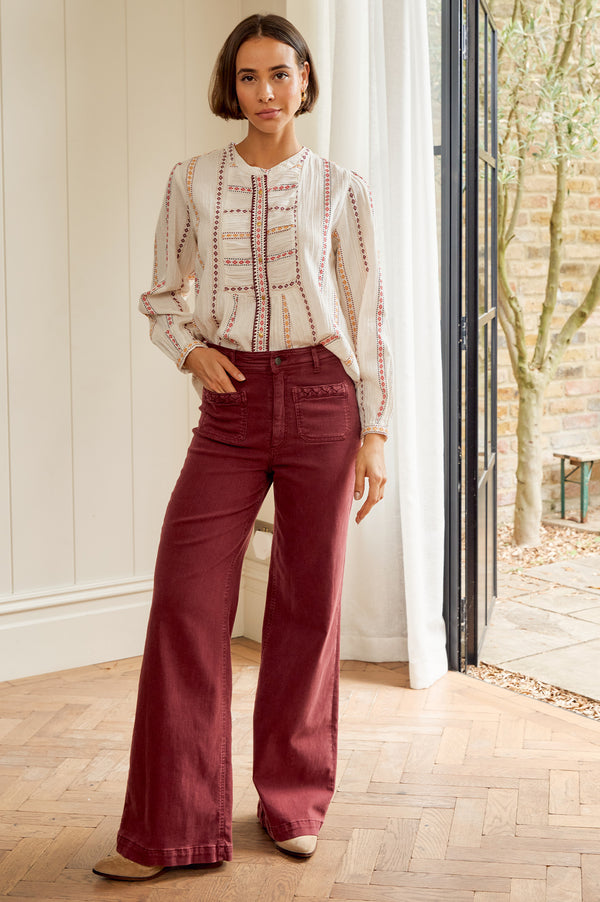 MAISON HOTEL Capuleto Giulietta Jean | Burgundy