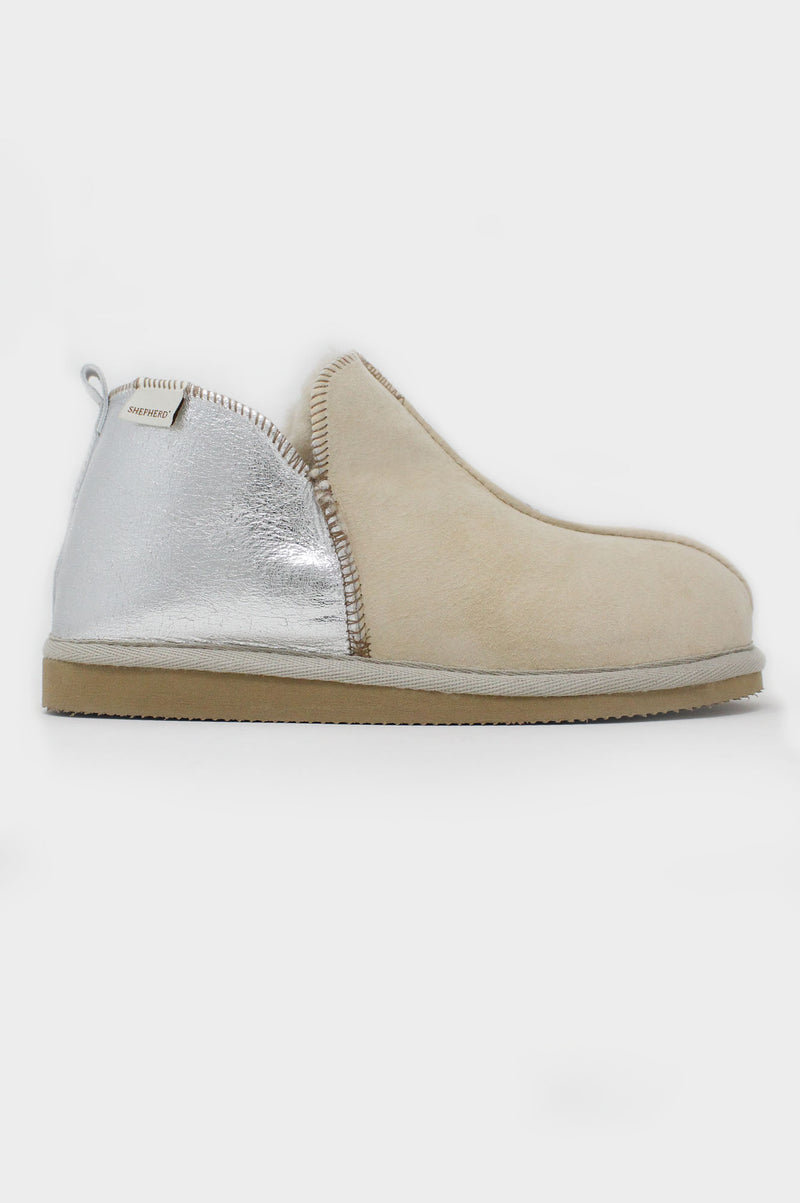 Annie-Slippers-Honey/Silver