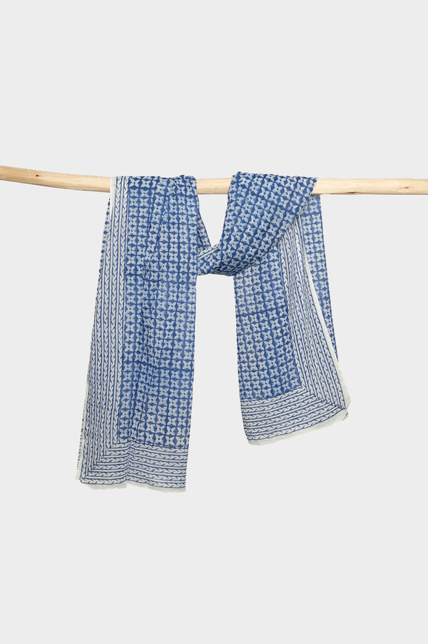 Large-Scarf-Dotty-Blue
