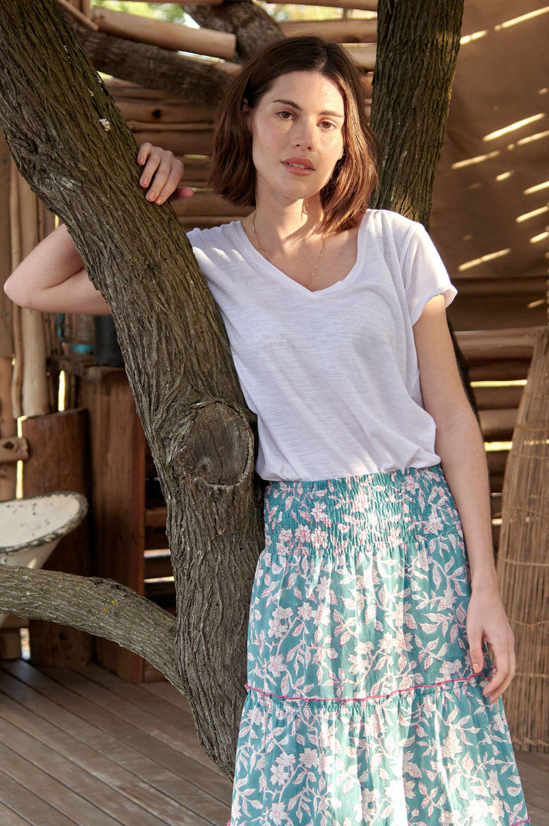 V-Neck-Cotton-T-shirt-White