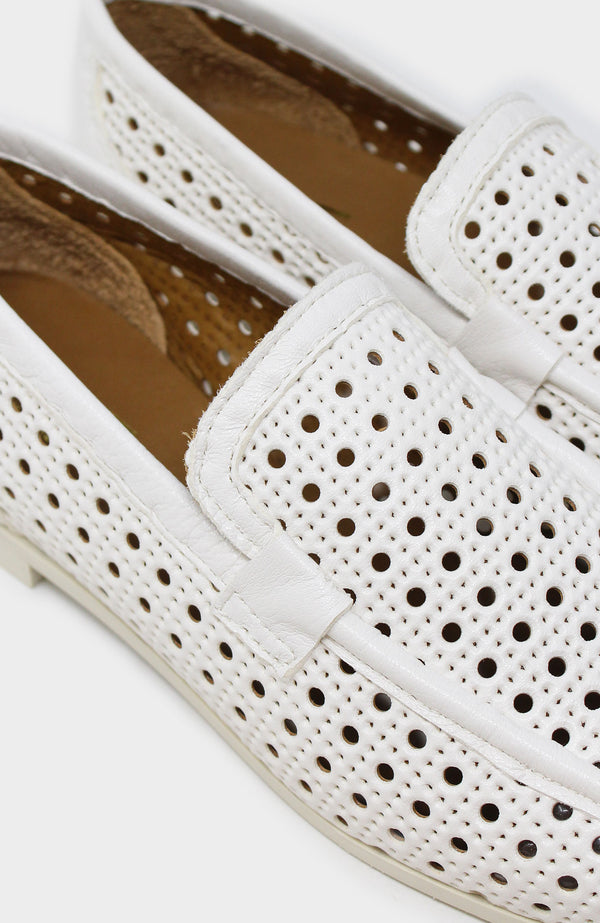Zoe Loafers | Ecru