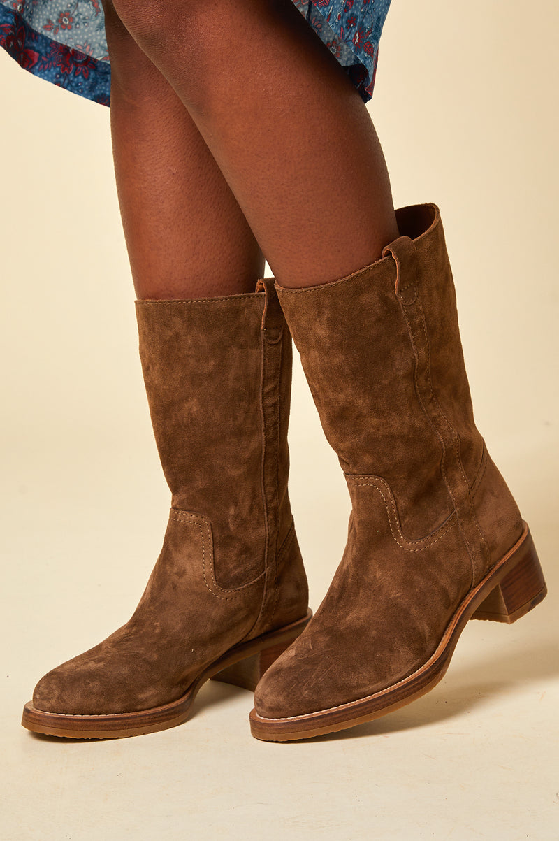 Aba-Suede-Boots-Dark-Camel