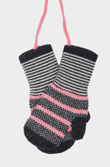 String-Mittens-Grey-Pink
