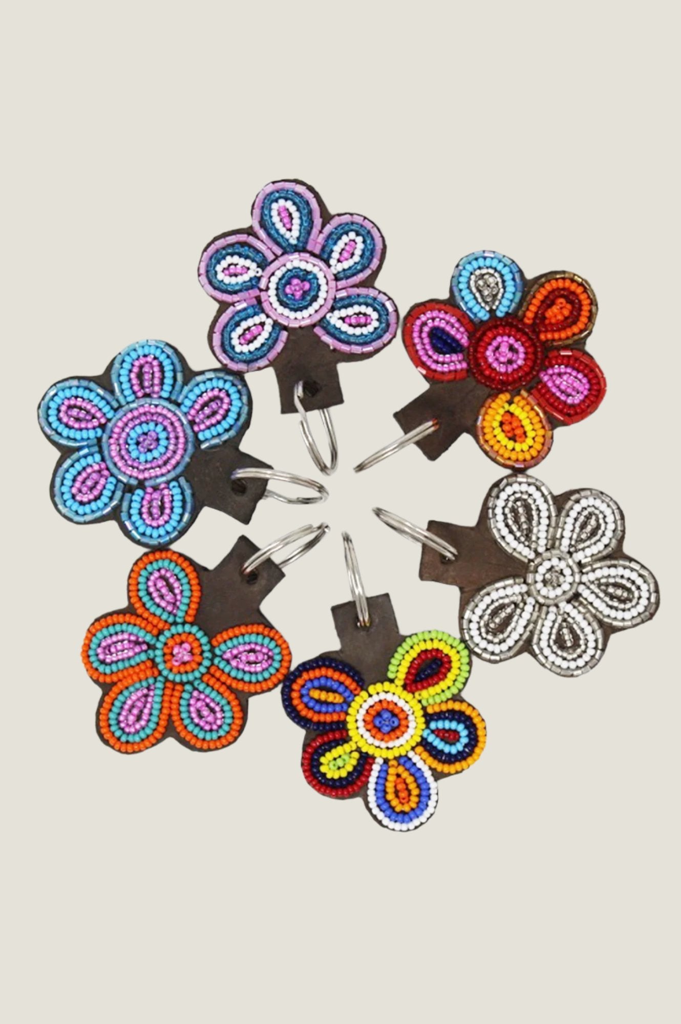Aspiga Sustainable Kenyan Beaded Flower Keyring Leather and Glass White ...