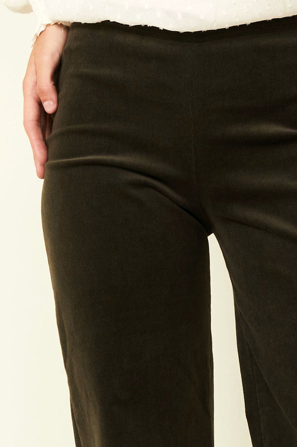 Zola Organic Corduroy Straight Leg Trouser | Khaki