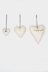 Christmas-Embroidered-Heart-Cream